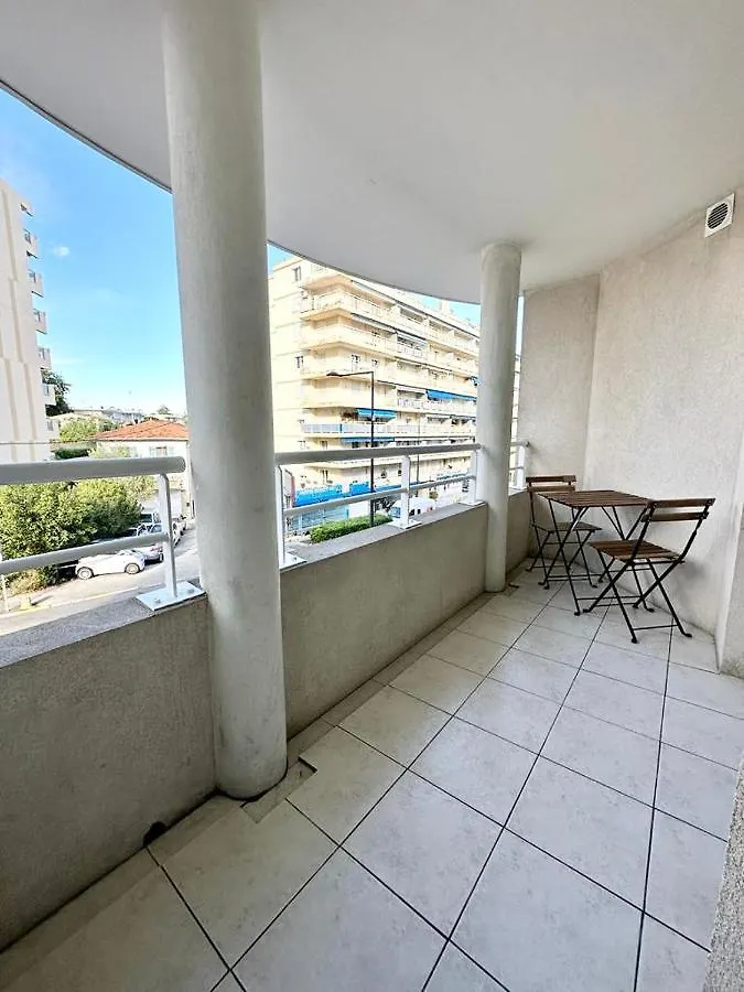 Apartment 1 Bedroom Plein Centre Juan Les Pins Antibes
