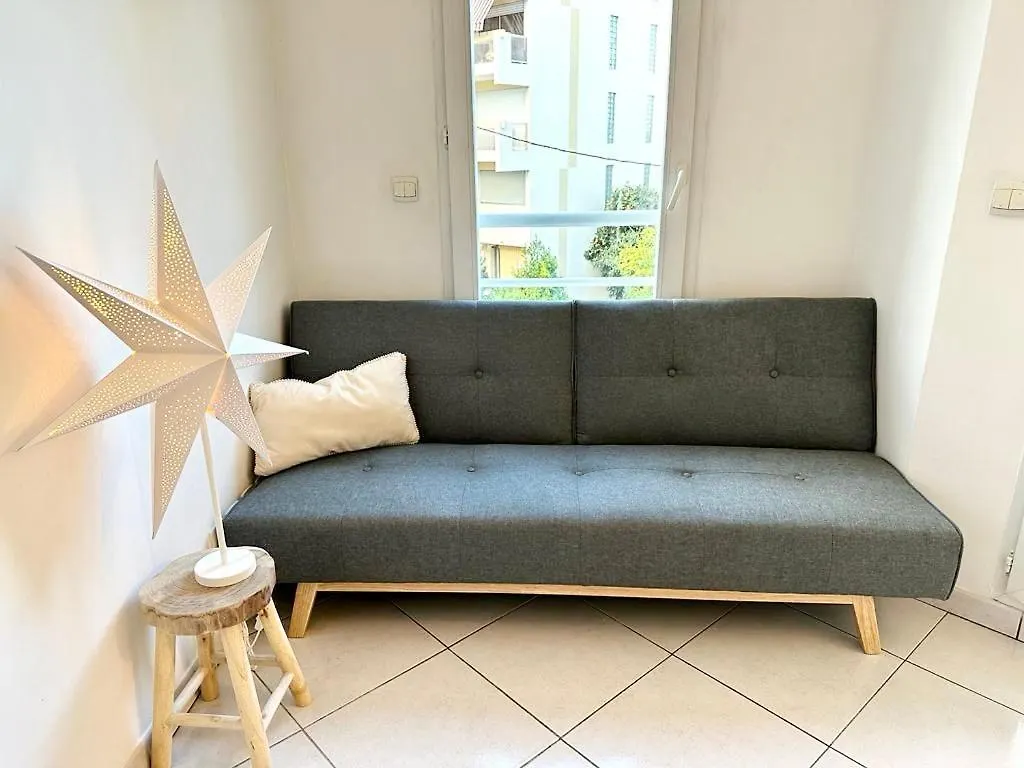 1 Bedroom Plein Centre Juan Les Pins Antibes Apartment
